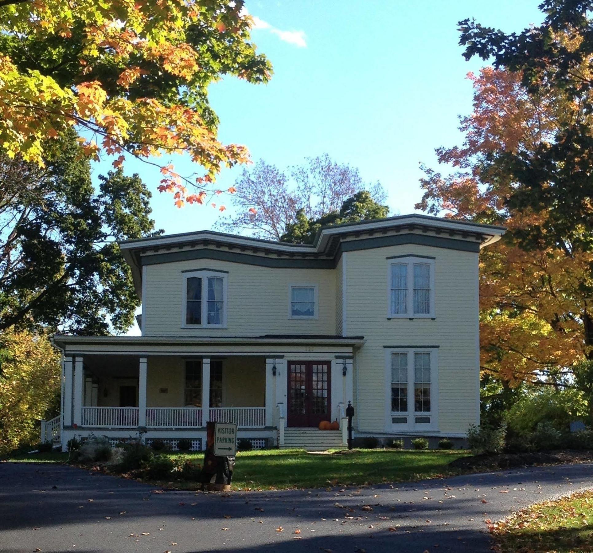 Finger Lakes Bed And Breakfast Penn Yan Exterior photo